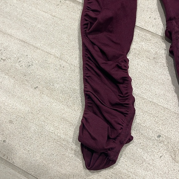 Fabletics Ruched Leggings - Picture 6 of 9